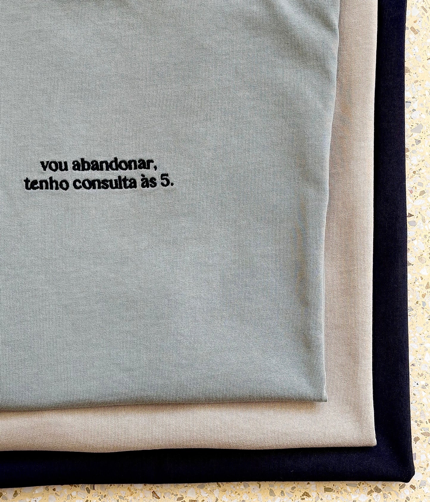 T-shirt vou abandonar