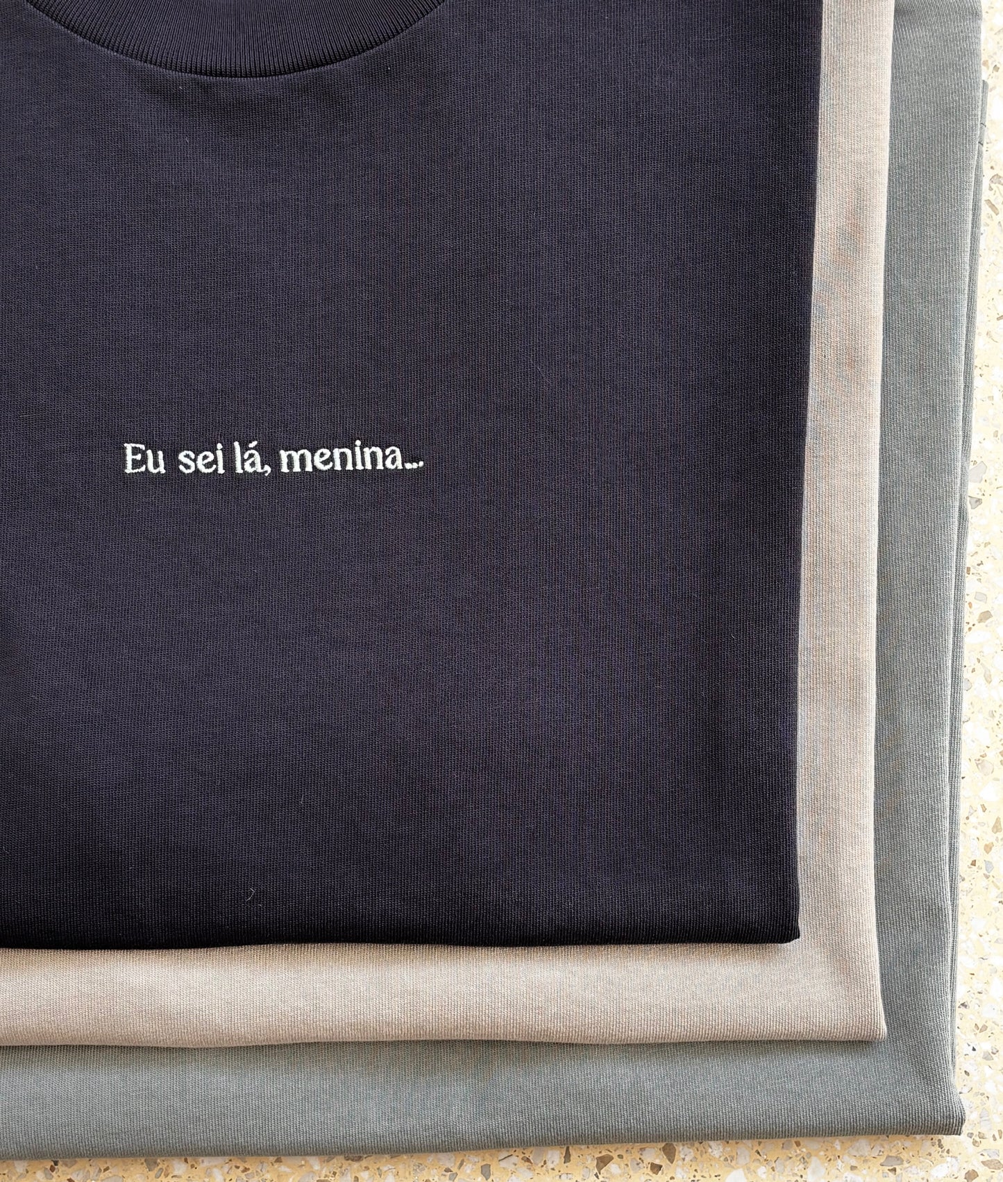 T-shirt Eu sei lá menina...